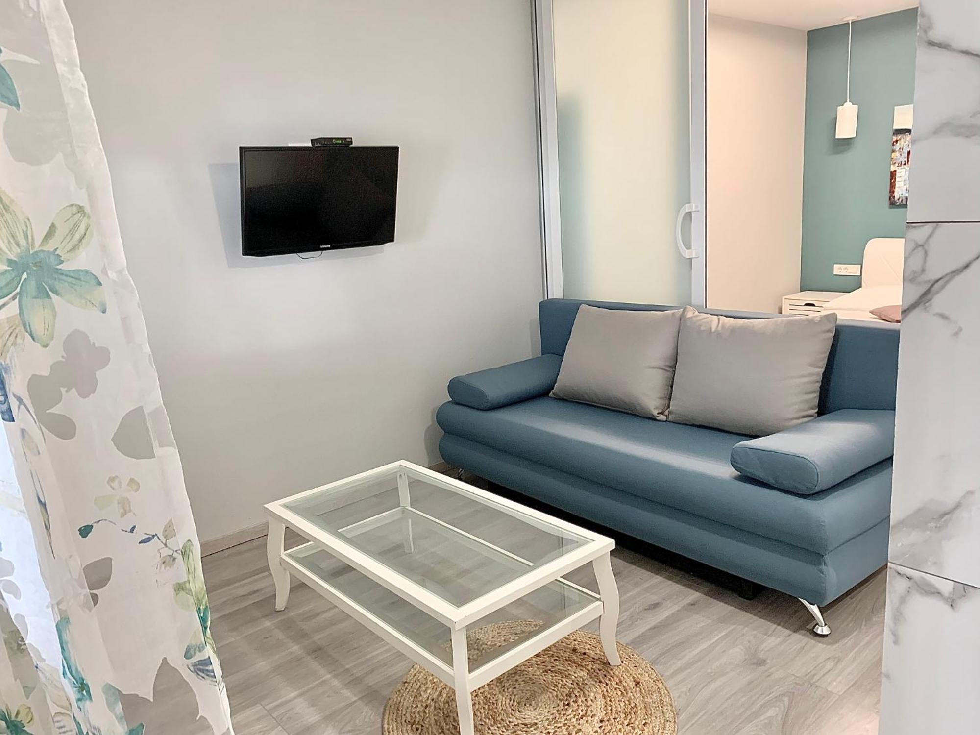 Deluxe Suites Mandic أوميس المظهر الخارجي الصورة